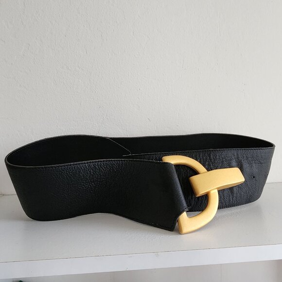 Vintage extra wide black leather gold hardware belt Sz S-M - Picture 3 of 11